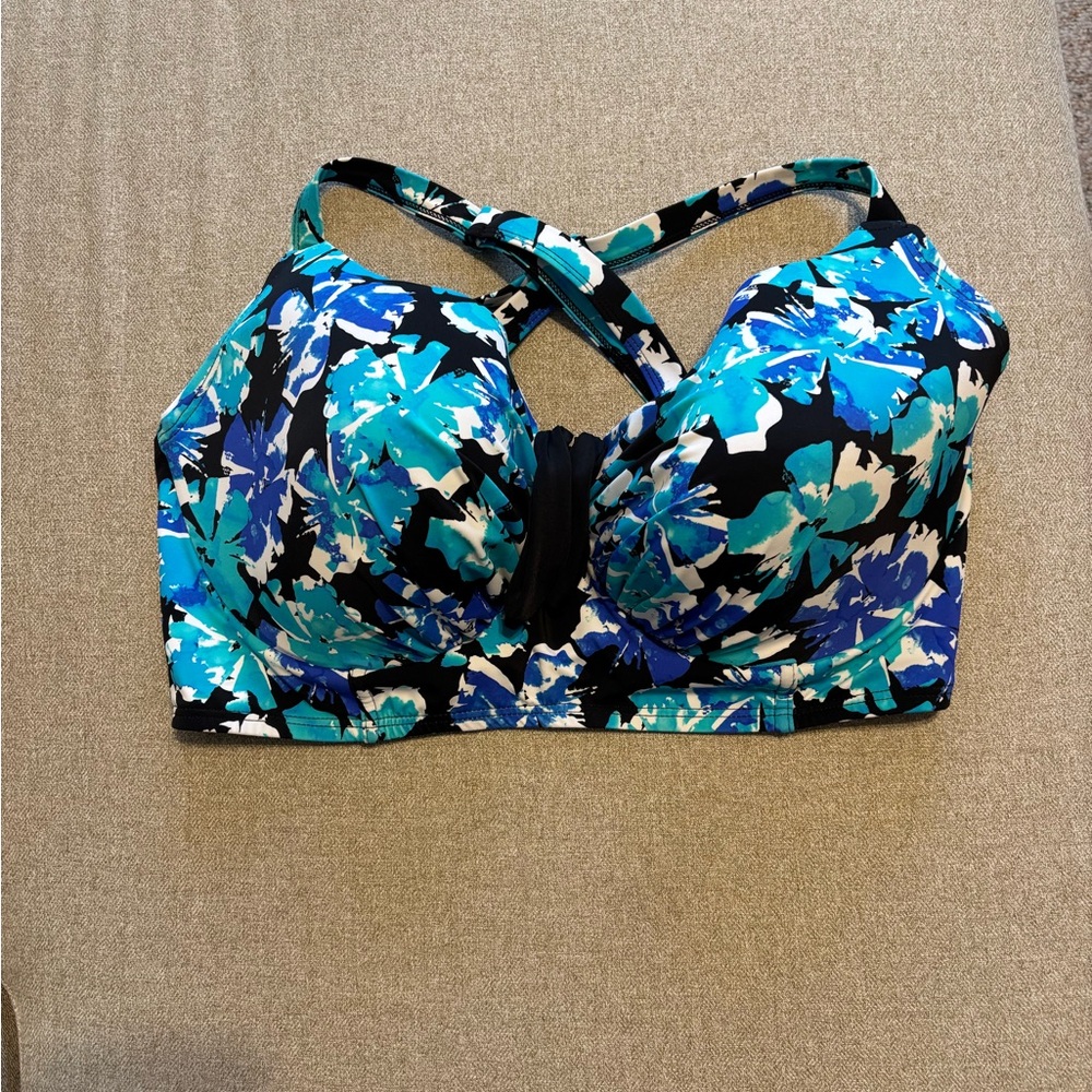 Swimsuits For All Blue and Black Floral Bikini Top